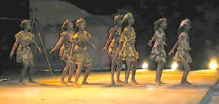 Les filles du Circus 15h30 (� JP Messager)